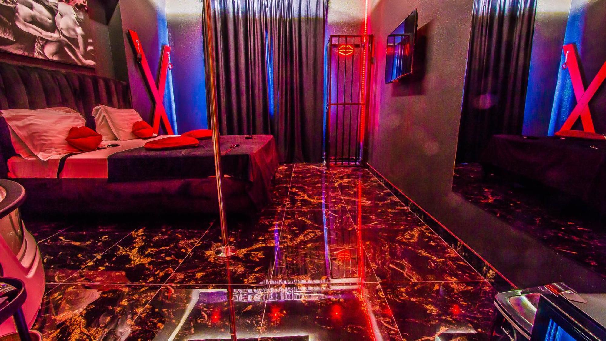 Romeo Nights - Love Rooms - Adults Only Bukares Bagian luar foto