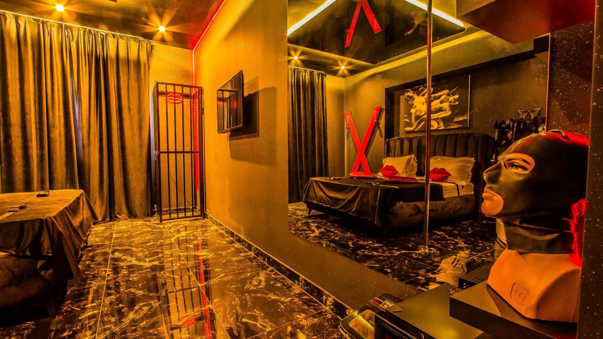 Romeo Nights - Love Rooms - Adults Only Bukares Bagian luar foto