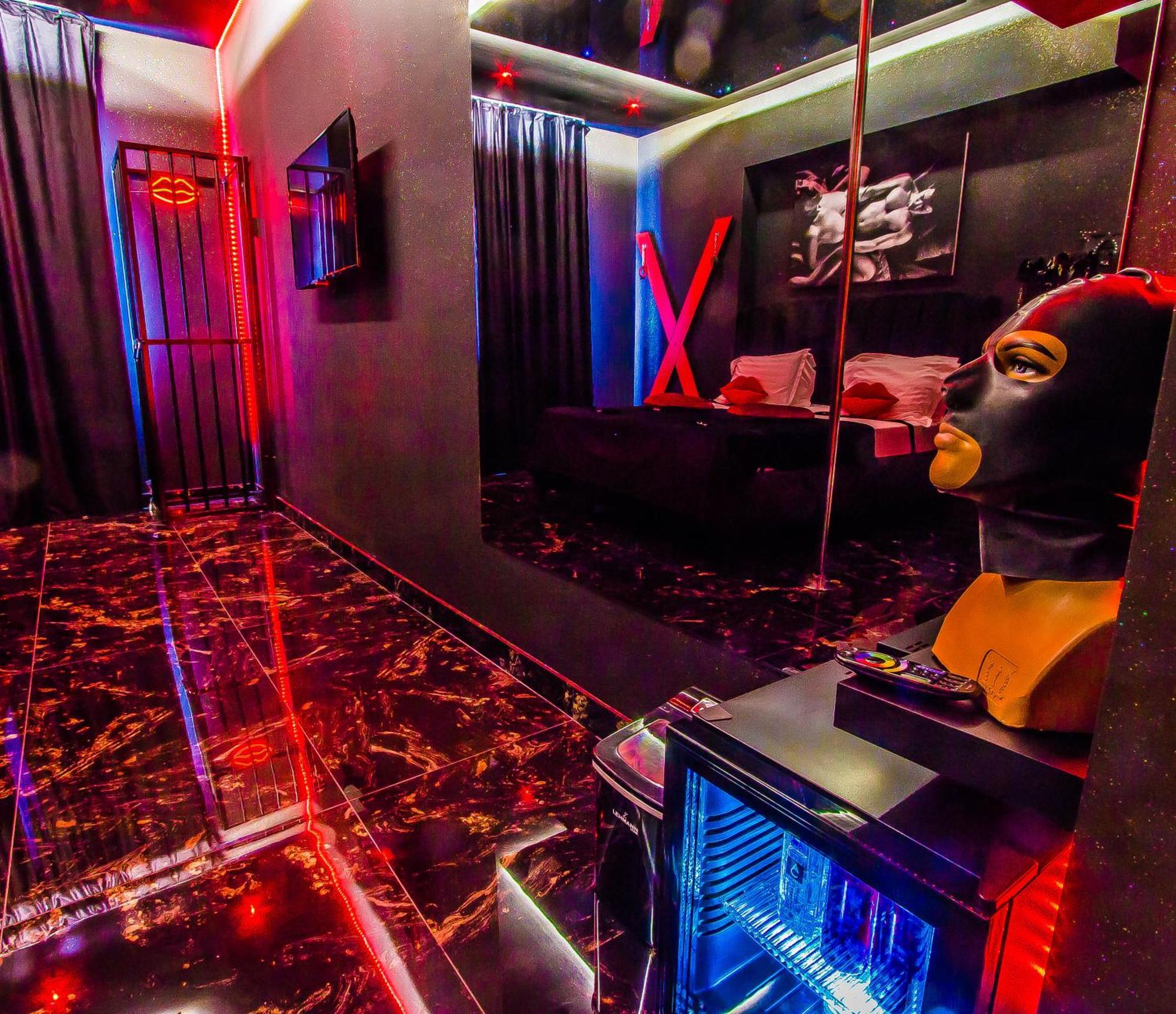 Romeo Nights - Love Rooms - Adults Only Bukares Bagian luar foto