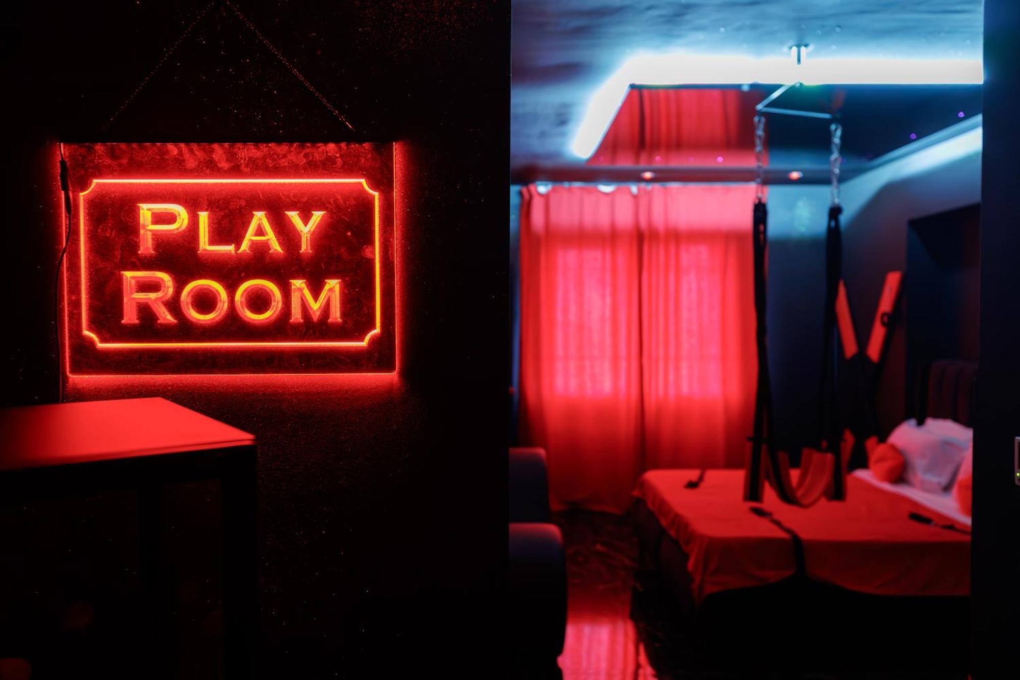 Romeo Nights - Love Rooms - Adults Only Bukares Bagian luar foto