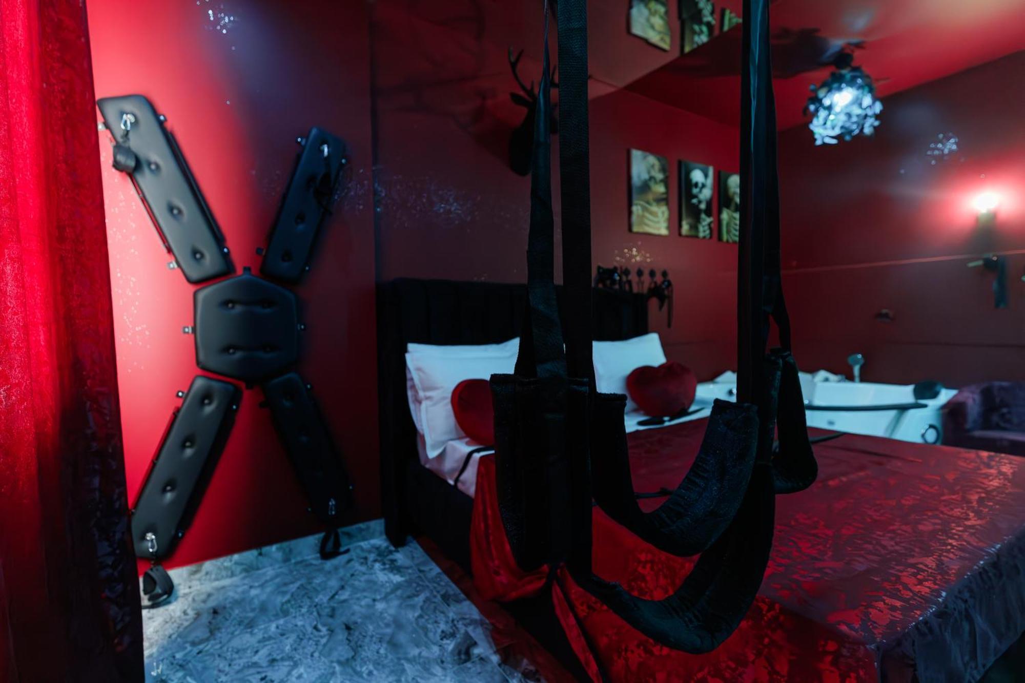 Romeo Nights - Love Rooms - Adults Only Bukares Bagian luar foto